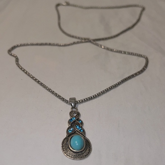 Beautiful blue and turquoise Necklace - Picture 1 of 2